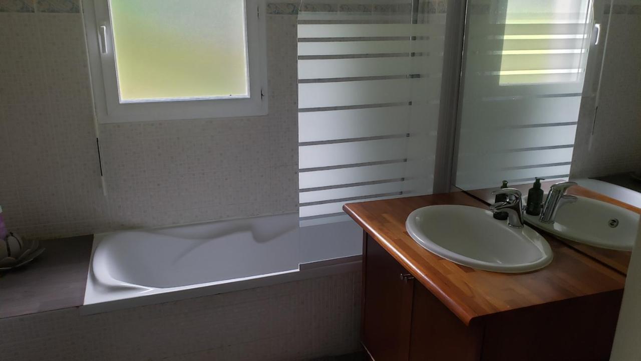 Le Calme Bed & Breakfast Plessé Eksteriør bilde