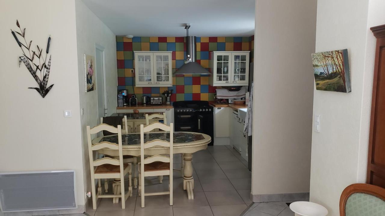 Le Calme Bed & Breakfast Plessé Eksteriør bilde